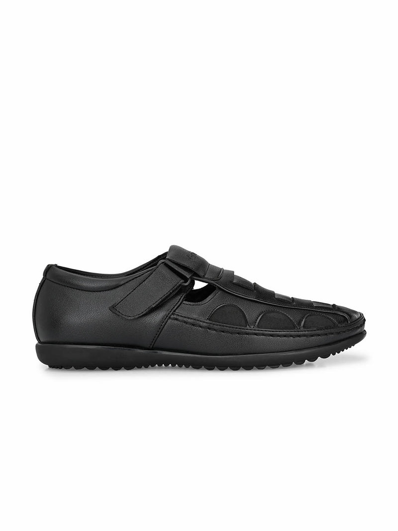 Ittar Black Sandals