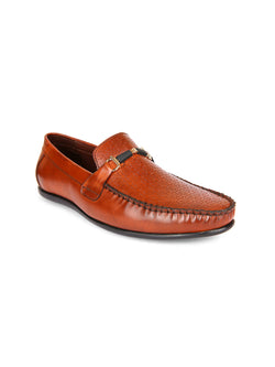 Scandal Textured Loafers With Buckle