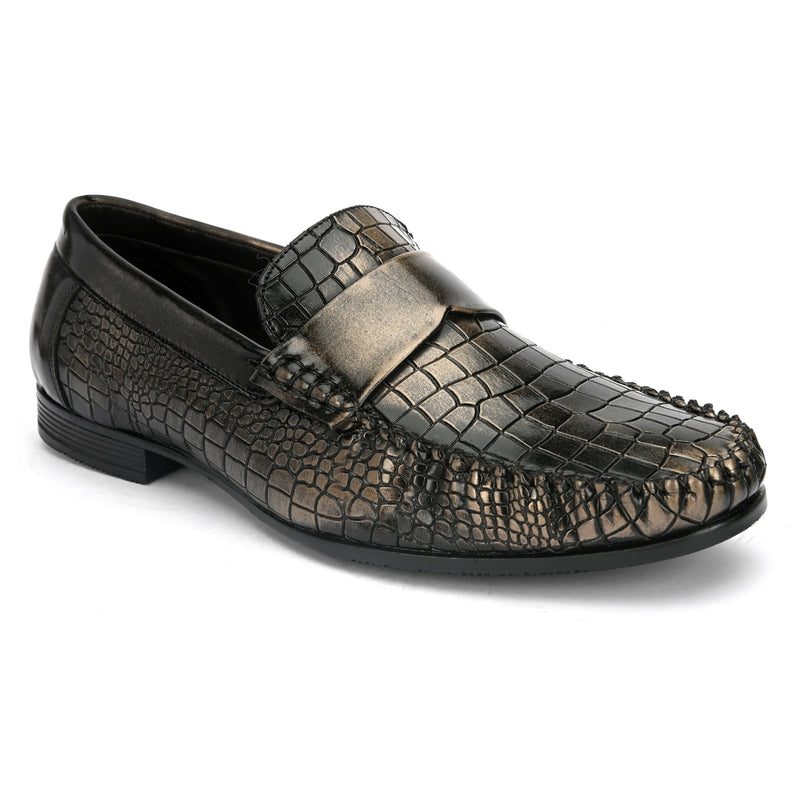 Dulcia Men's Golden Textured Driving Loafers