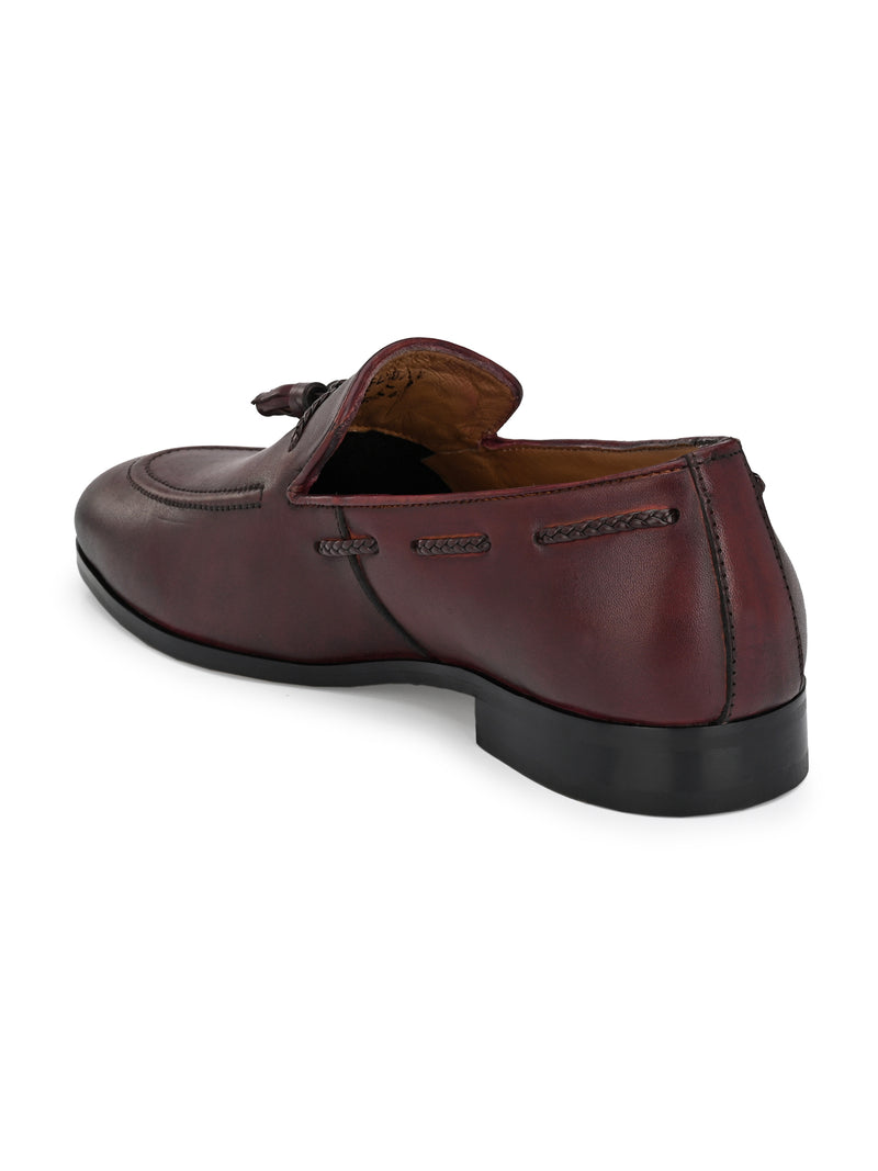 Baizen Burgundy Tassel Loafers