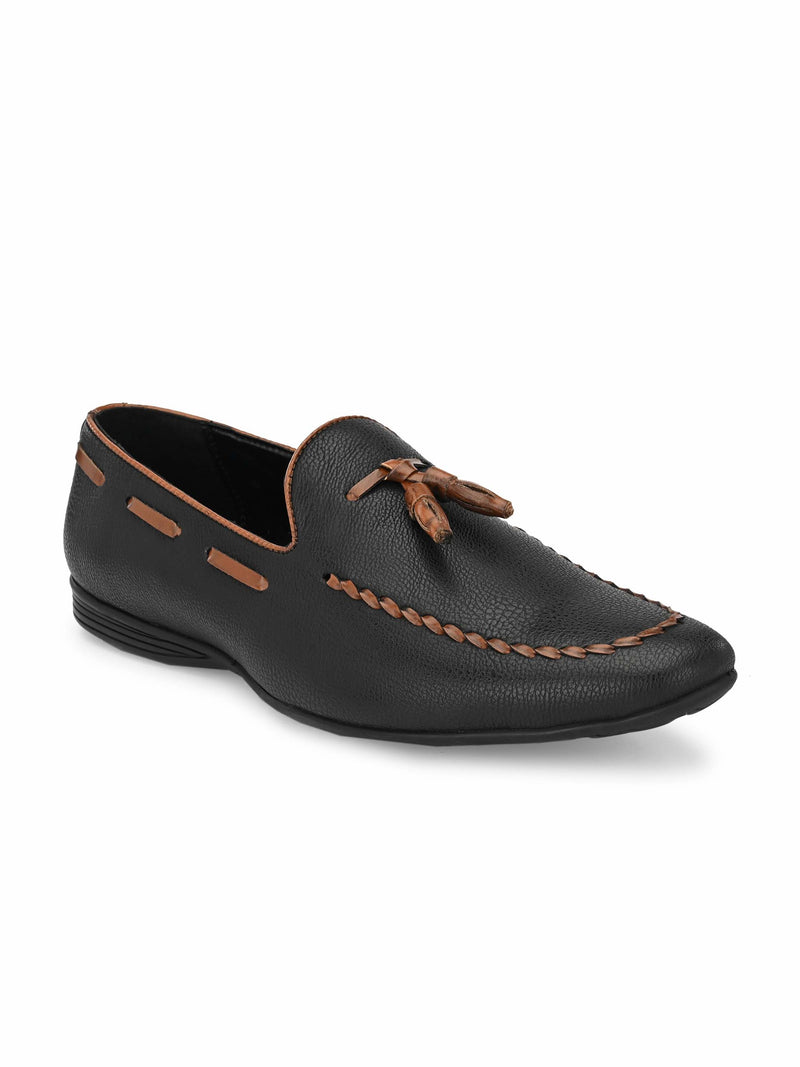 Black Loafers with Contrast Tassels