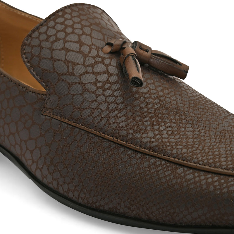 Dabble Brown Textured Loafers