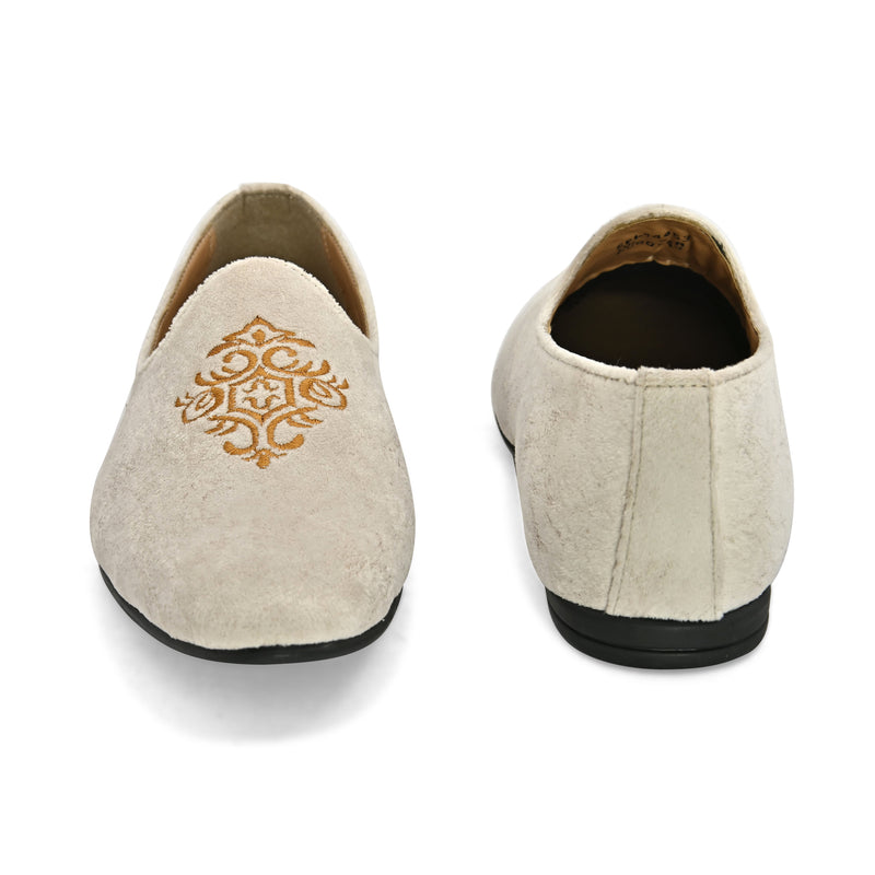 Grace Embroidered Beige Juttis