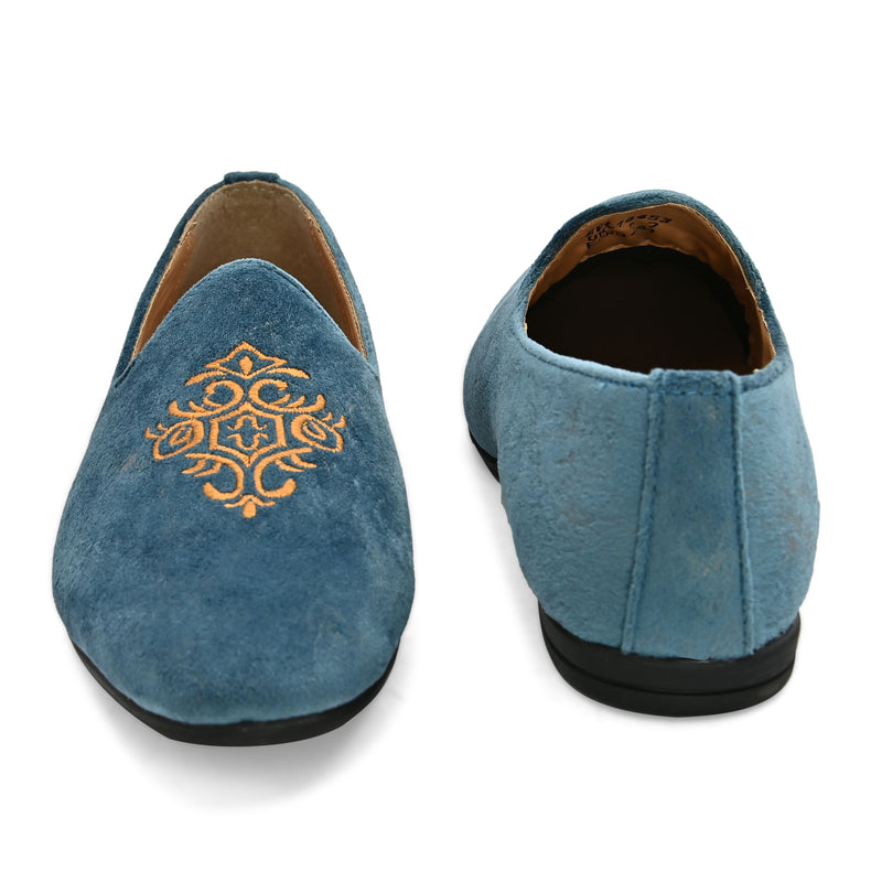 Grace Embroidered Blue Juttis