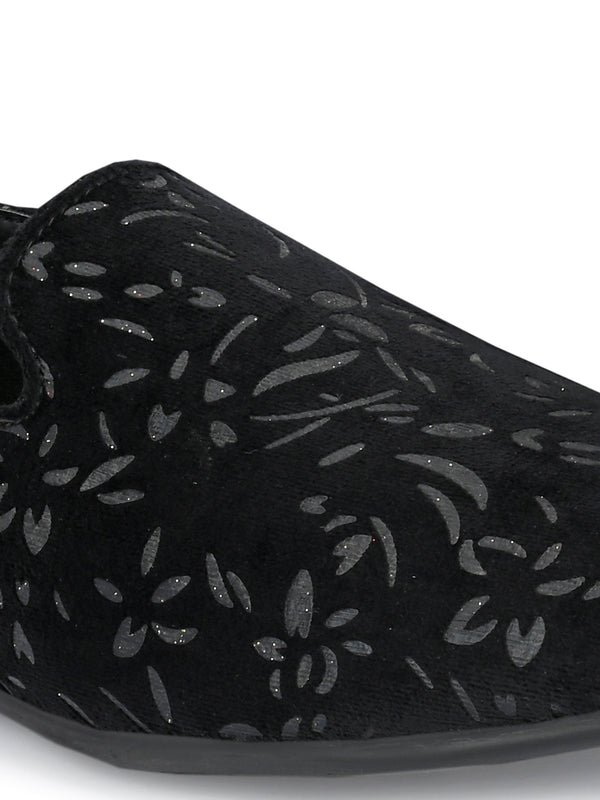 Baoli Black Slip-Ons